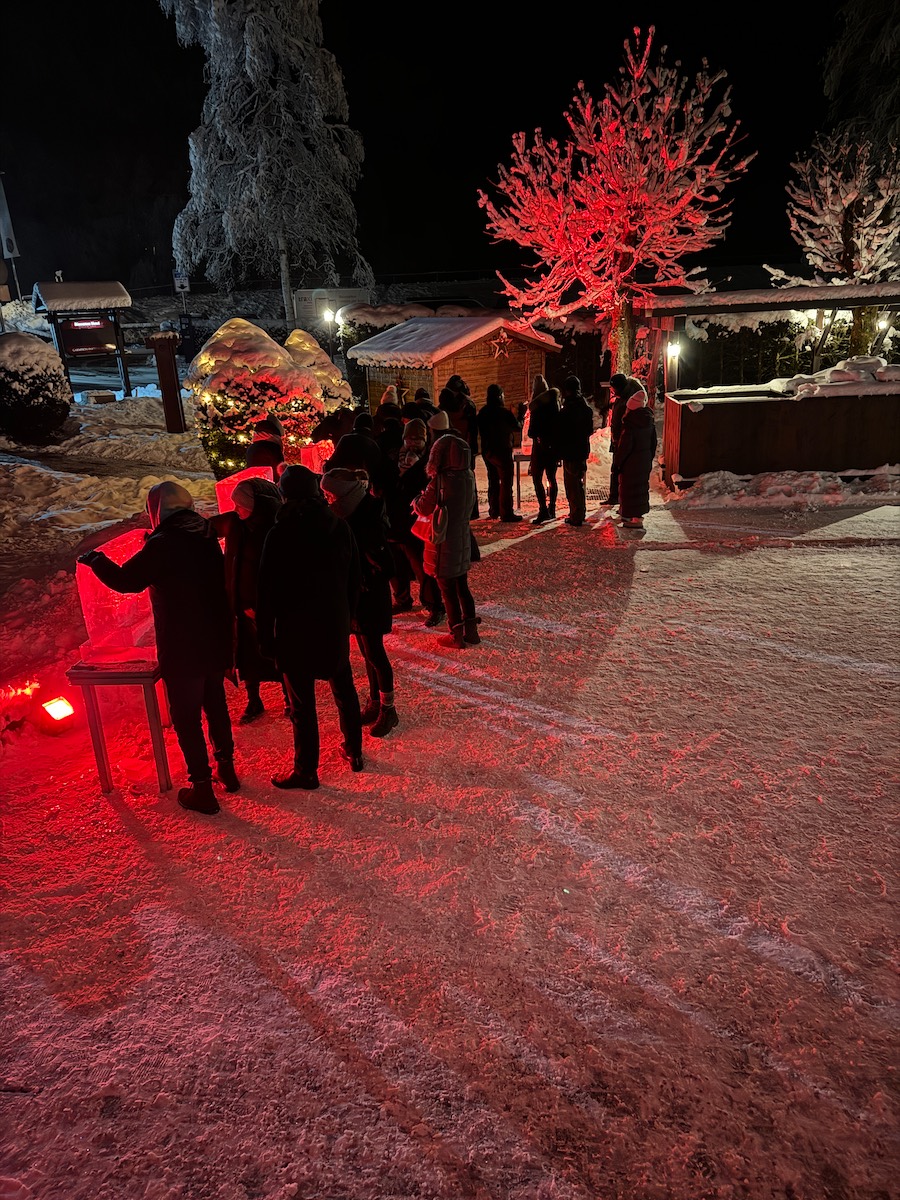 Eissinitzen das Team Event in München